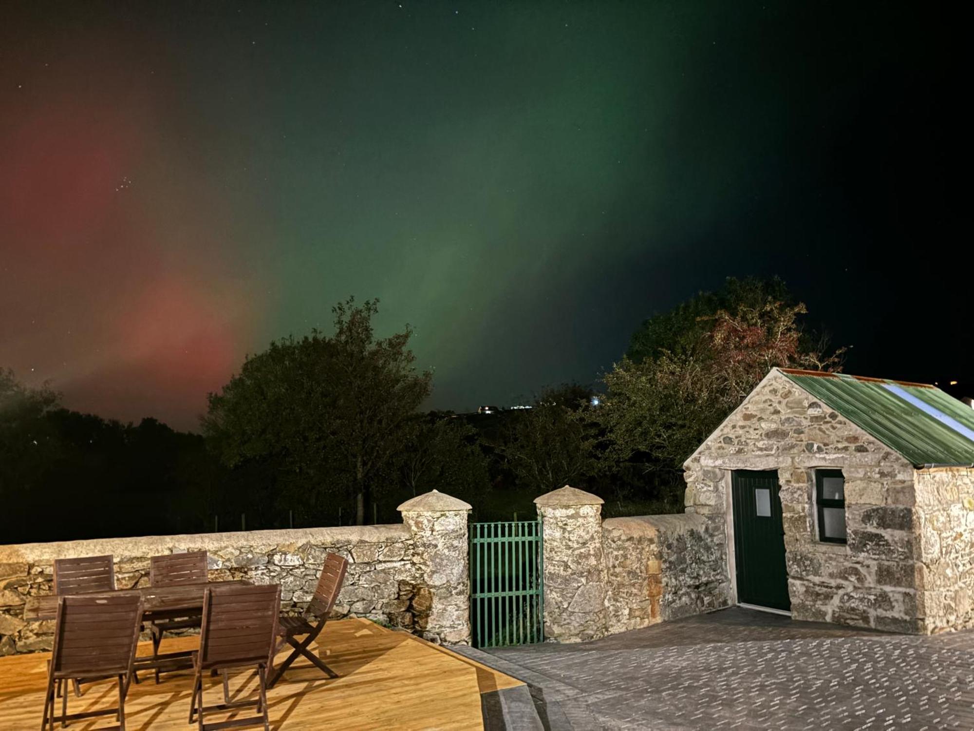 Mournes Family Cottage With Hot Tub Hilltown ภายนอก รูปภาพ